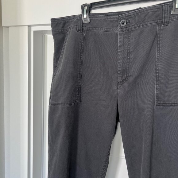 Eddie Bauer Women Charcoal Gray Cotton High-Rise Utility Crop Pants, Size 18 - Picture 5 of 8